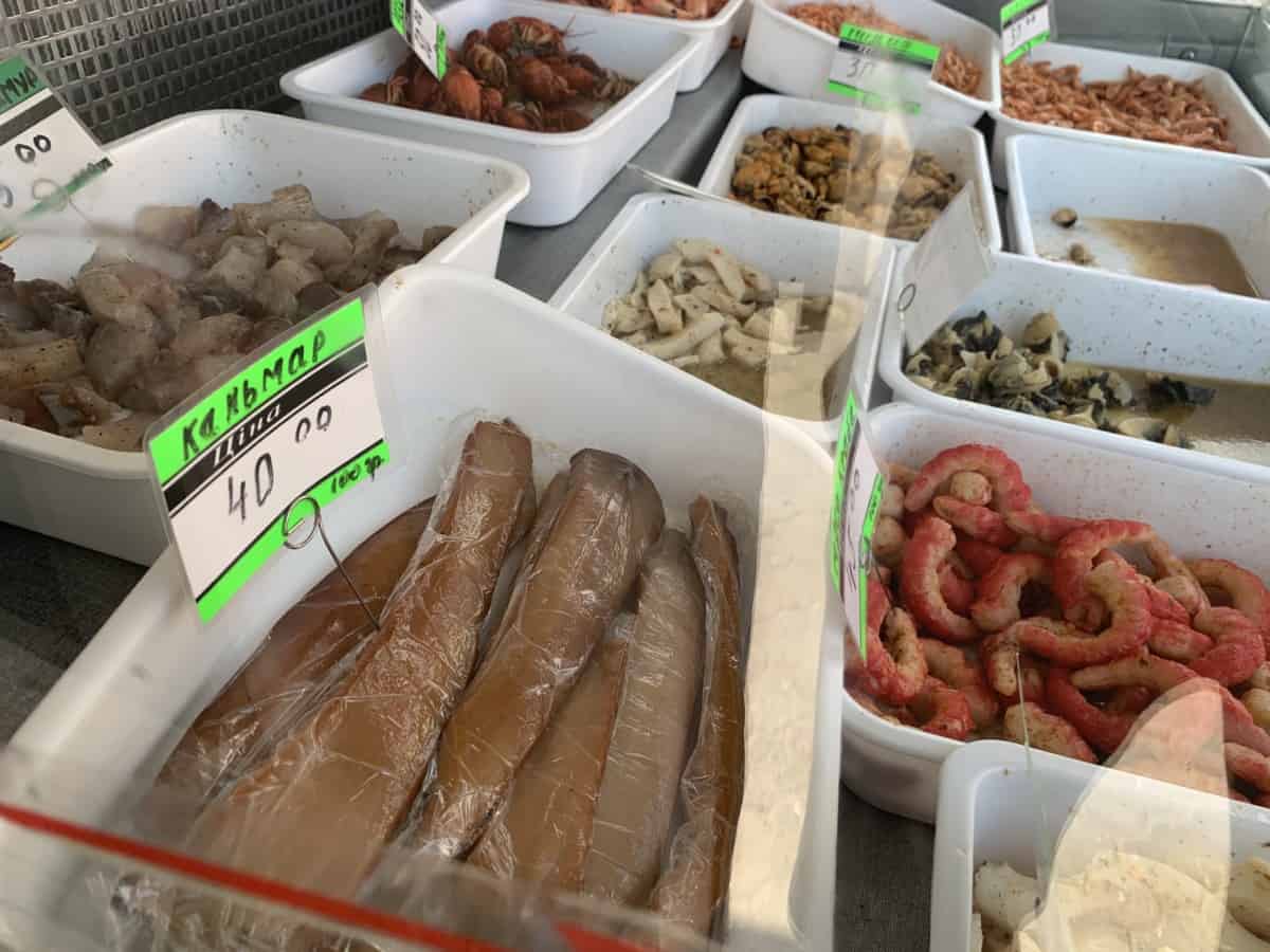 Морепродукты на рынке