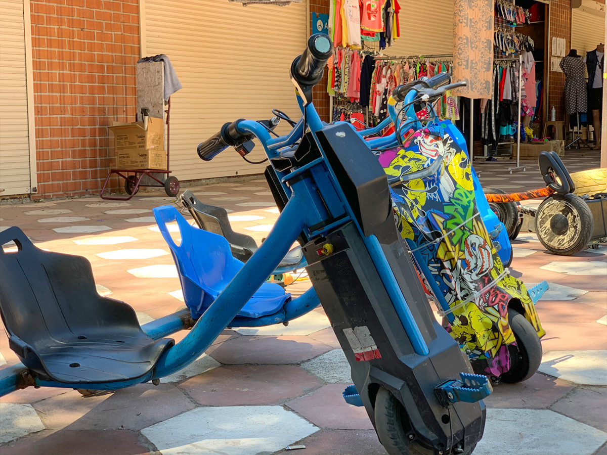 прокат машинок, гироскутеров и велосипедов для детей в Коблево
