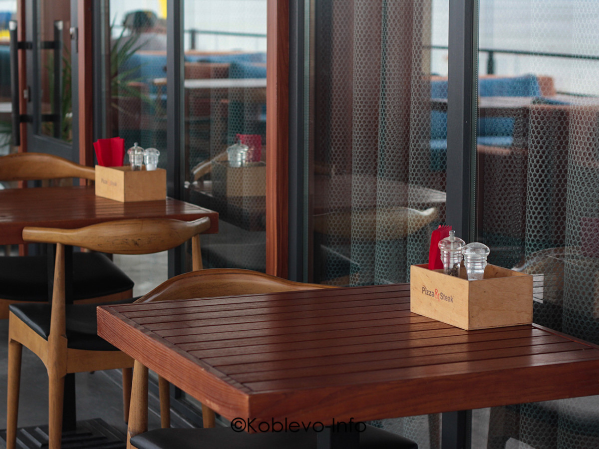 Заказать столик с видом на море в ресторане Pizza & Steak в Коблево