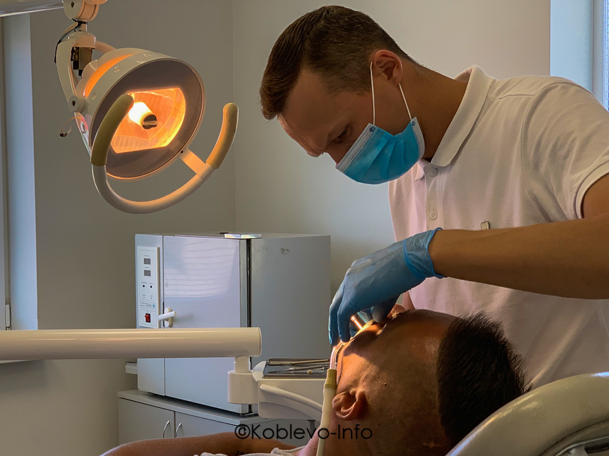Сколько стоят услуги стоматолога в Коблево 2021