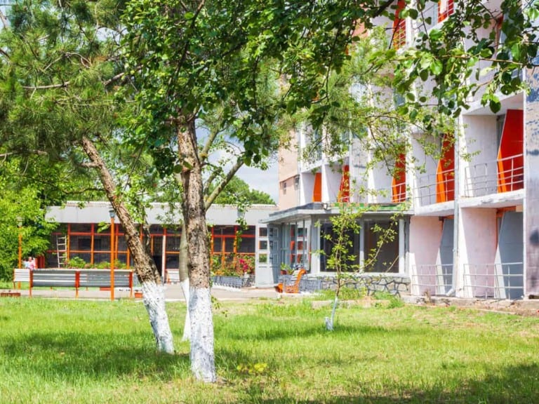 Базы отдыха вблизи моря в Коблево