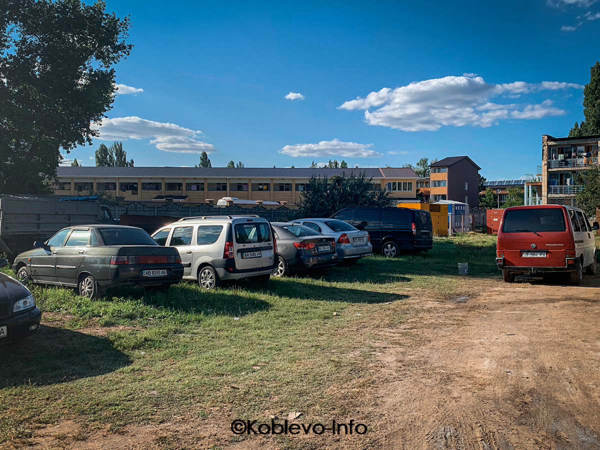 Стоимость услуг на автостоянке базы отдыха Стругураш в Коблево