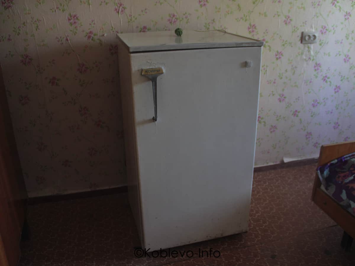 Недорогой номер с холодильником в Эконом отеле в Коблево