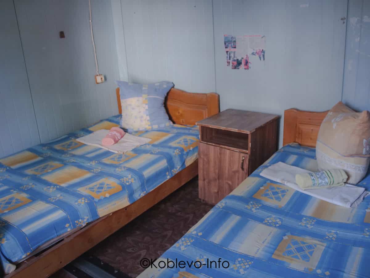 Недорогие комнаты на базе отдыха Виктория в Коблево