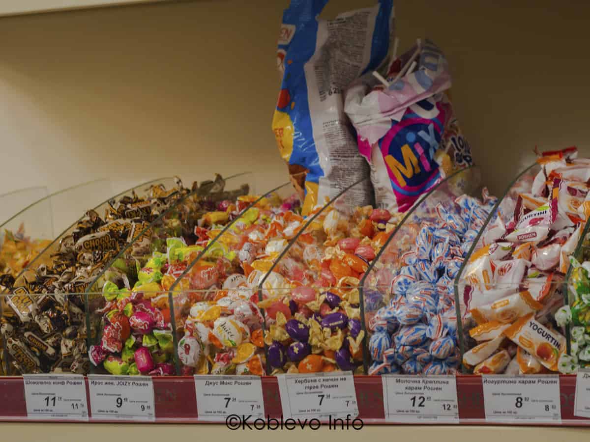 Купить конфеты в Коблево летом 2021