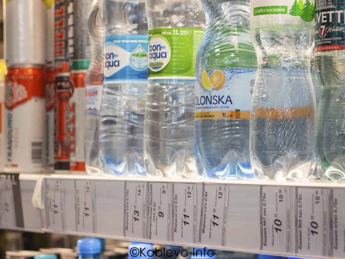 Минеральная вода в супермаркете Марка в Коблево