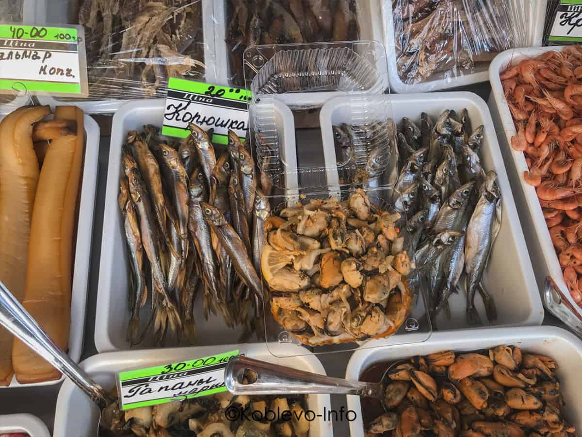 Где купить морские деликатесы Ларек с напитками и морепродуктами на Фестивальной аллее в Коблево