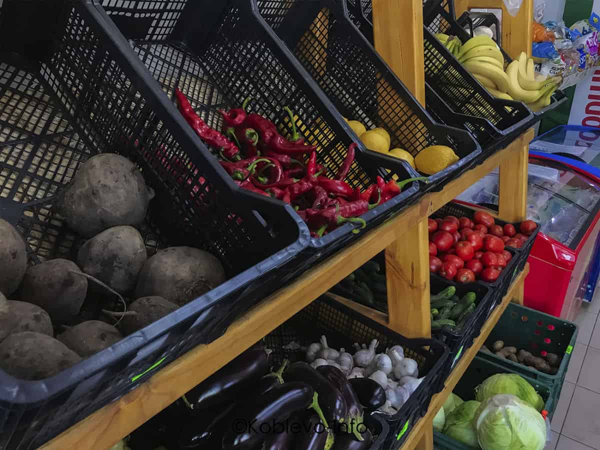Где купить свежие овощи и фрукты в селе Коблево