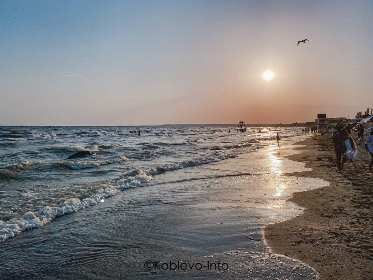 волны Черное море в Коблево фото