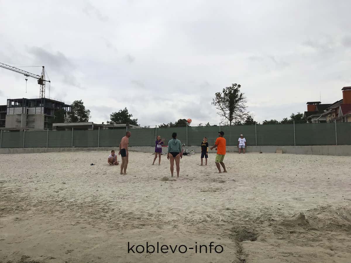 Пляжный волейбол в Коблево