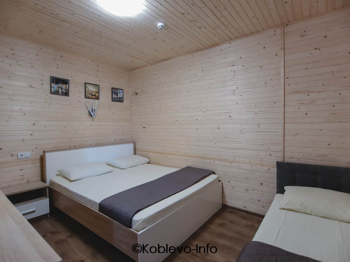 Номер м двуспальной кроватью в Коблево отель Koblevo Resort Marine