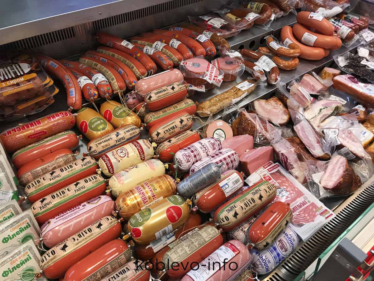 Мясные изделия в супермаркете Марка в Коблево