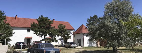 Снять 4 коттеджа в Коблево